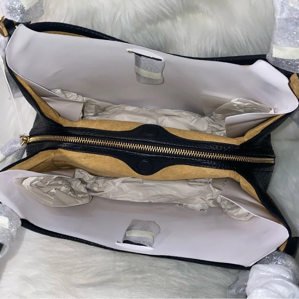 Coach leather purse New - Picture 9 of 16